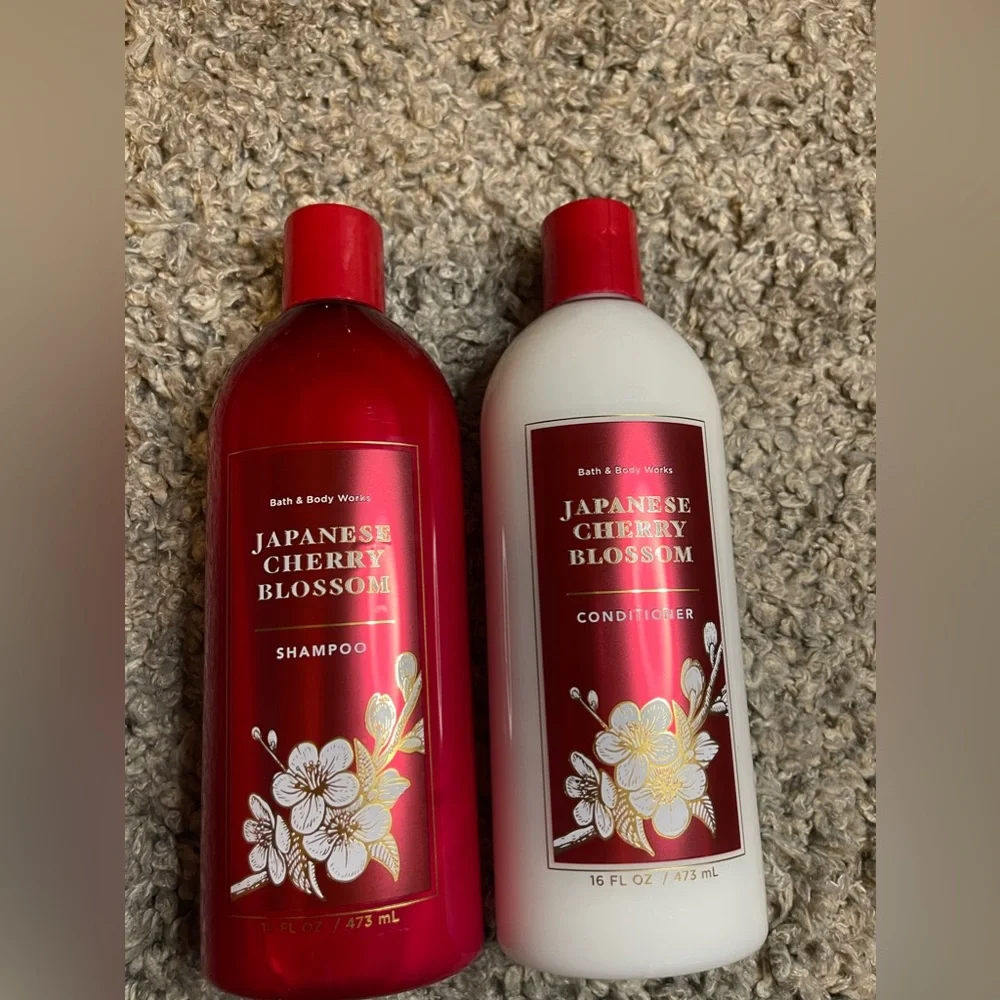 Bath & Body Works shampoo & conditioner